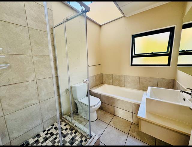 3 BEDROOM FLAT TO LET IN BEVERLEY
